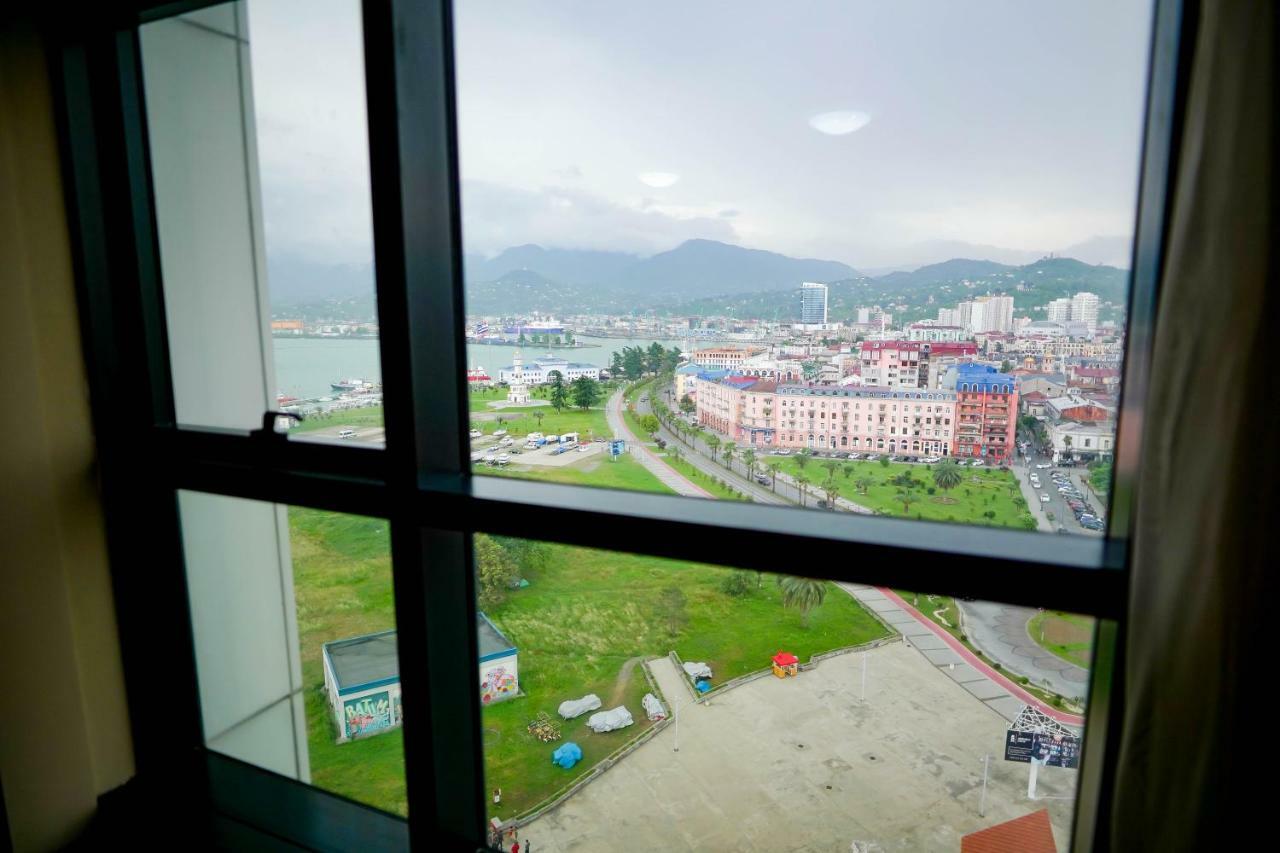 Balmaral Apart Hotel Batumi Exterior photo